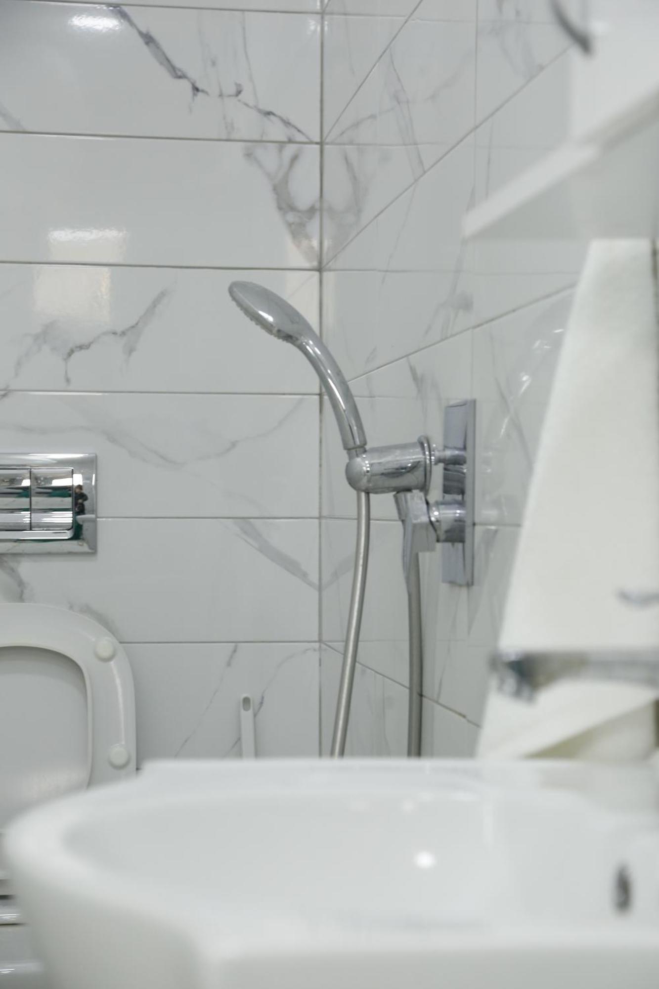 Albi Apartment Tiranë Luaran gambar